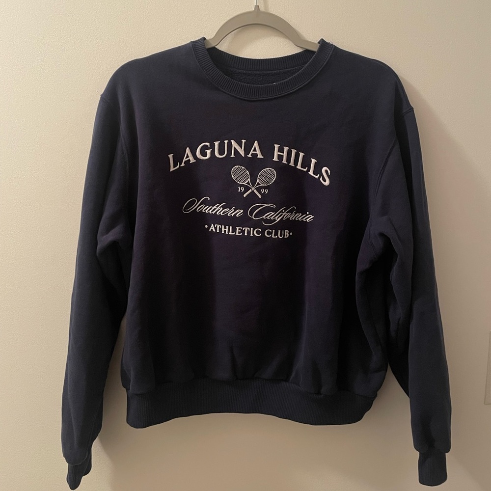 Hollister navy blue sweatshirt